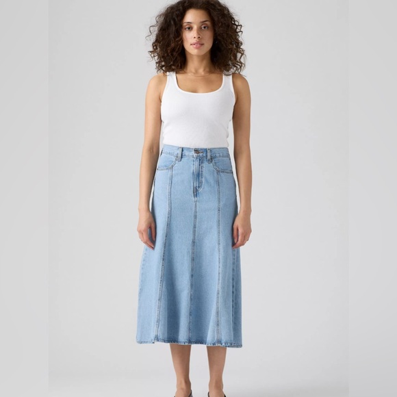 Levi’s Fit and Flare Denim Skirt‎ Size 34 - Picture 1 of 9